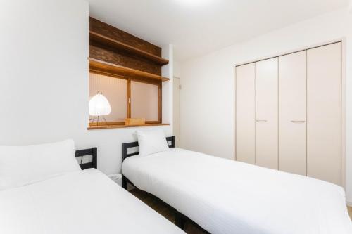 V ONE Nishijin - Apartments