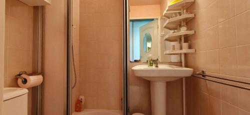 Apartment in Port Fréjus with sea and marina views