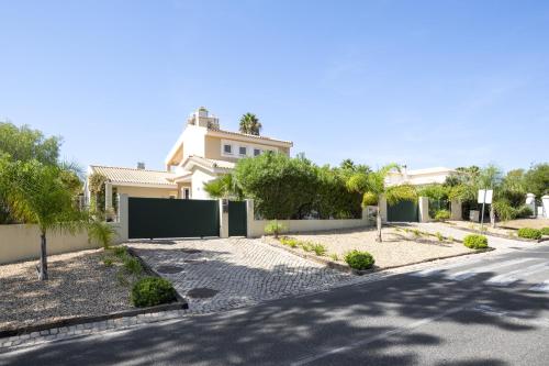 Vila Gabriel private vila -by hdproperties