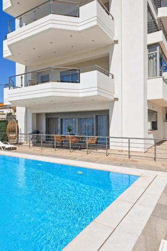 Costa Voula Shared Pool & Beach Apartment A2