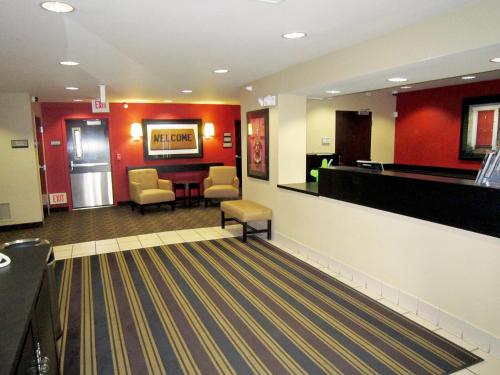 
The lobby or reception area at Extended Stay America Suites - Columbus - Dublin
