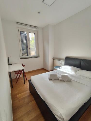 Quiet Three-room Apartment in Milan Darsena & Navigli