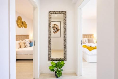 Funchal Center with Sea Views & Free Parking by YOUR KEY MADEIRA