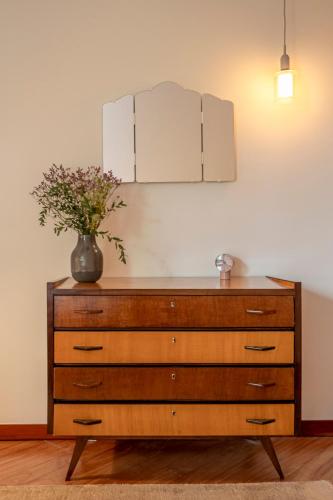 Jacaranda Elegant Stay in Prime Location - Lisbon