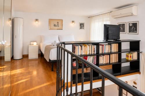 San Giovanni prestige flat by RHR