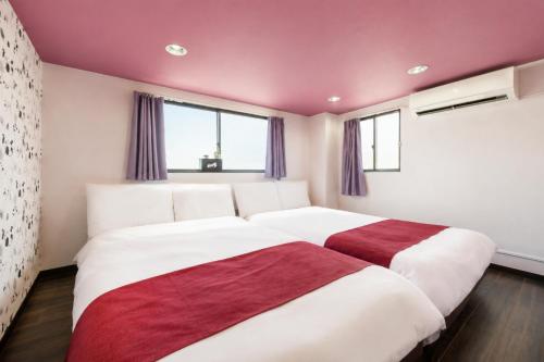 3 minutes to Ikebukuro Station! 4-minute walk from the nearest station 池袋本町3,4階