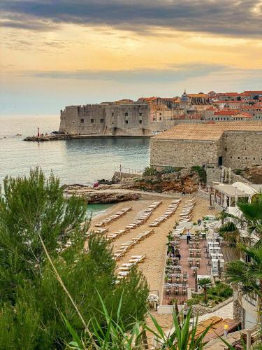 Apartment Anic - Dubrovnik City Apartments - Beachfront & Old town View