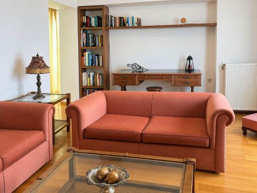 Nini's Maison - Terrace Living Above Kalamata City
