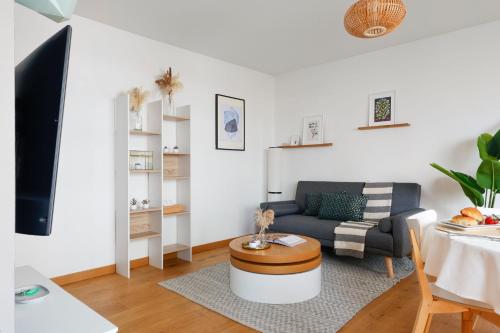 BnBNova - 2BR - Eiffel Tower & Beaugrenelle