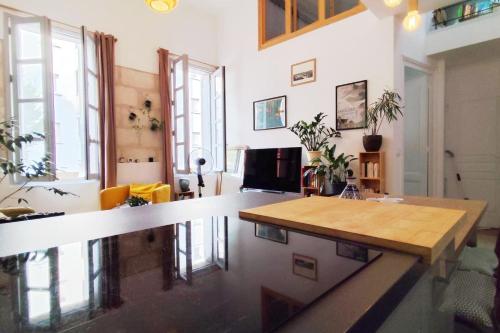 Bright and warm apartment in Bordeaux