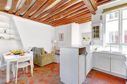 BnBNova - 1BR - Heart of the Latin Quarter