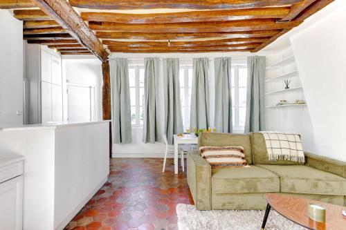 BnBNova - 1BR - Heart of the Latin Quarter
