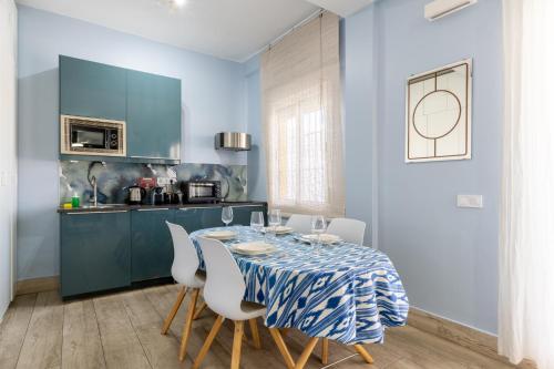 Trendy Penthouse by the Bullring