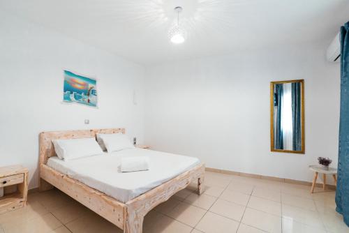 Fira Downtown Apartment