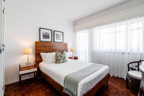Sunny 3Bdr Flat in Portimão by LovelyStay