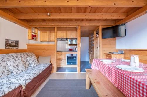 Bel Apt Near The Slopes Argentiere