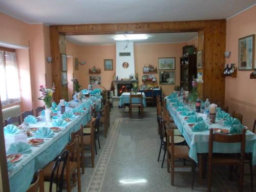 Imagen de la galería de La Lucciola Albergo Ristorante, en Tagliacozzo