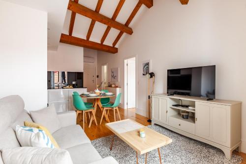 Almada Apartments - City Heart