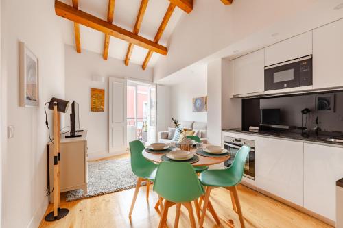 Almada Apartments - City Heart