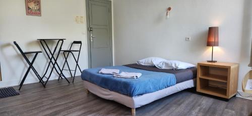 Réouverture et nouvelle gestion - Logement privatif - chambre équipée - Coeur de Bordeaux proche Victoire