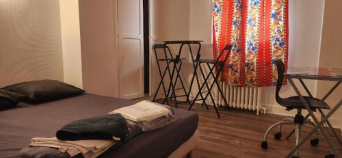 Réouverture et nouvelle gestion - Logement privatif - chambre équipée - Coeur de Bordeaux proche Victoire