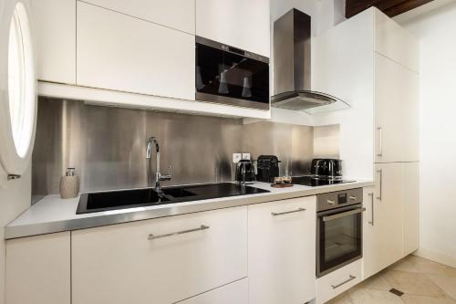 Charming Apartment 2BR 6P St-Germain-des-prés