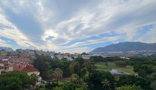Marina Golf 2-Bedroom Apartment with Pool & Views