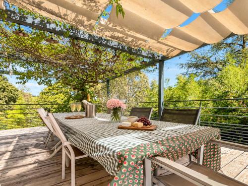 La Coursive belle maison tout confort, piscine