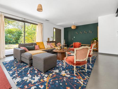 La Coursive belle maison tout confort, piscine