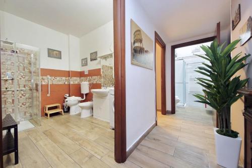 Colosseo Family and Group Home Roma
