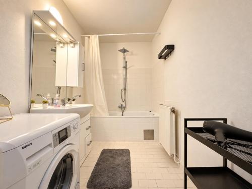 Intelligent 2-room flat for 8 U1 Vorgartenstraße