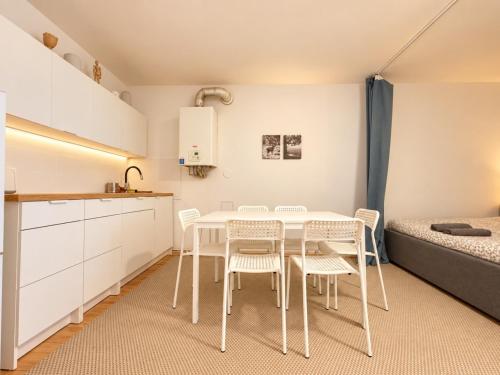 Intelligent 2-room flat for 8 U1 Vorgartenstraße