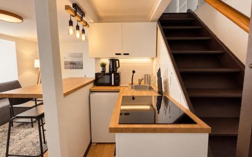 Charming 2BR duplex 2 min to U2 Taborstraße
