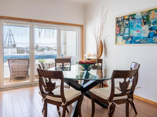 T2 Oura Apartment