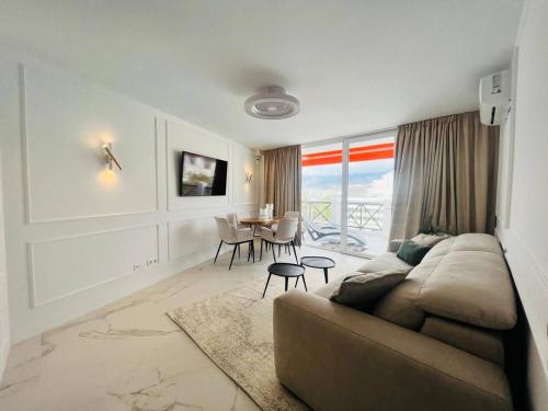 Penthouse Las Americas