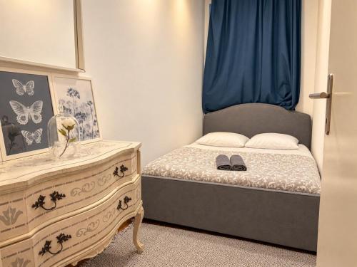Warm 2BR ground-floor flat near U2 Taborstraße