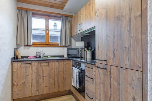 First Apartment - Aare Jungfrau AG