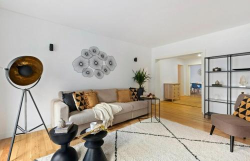 Beautiful 2 Bedroom Apartment in Bairro Alto