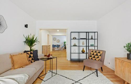 Beautiful 2 Bedroom Apartment in Bairro Alto