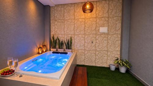 Casa, área gourmet e jacuzzi