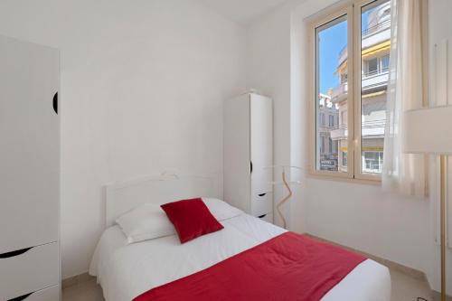 Moliere 1 chambre Cannes centre