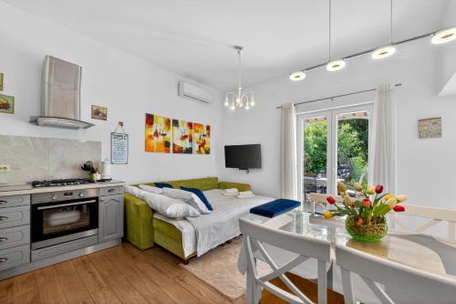 K&L Garden Residence