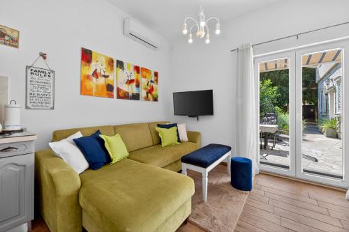 K&L Garden Residence