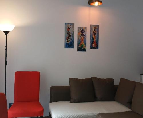 Two-Room Apartment Private Street - Central Bilocale Via Privata - Centrale
