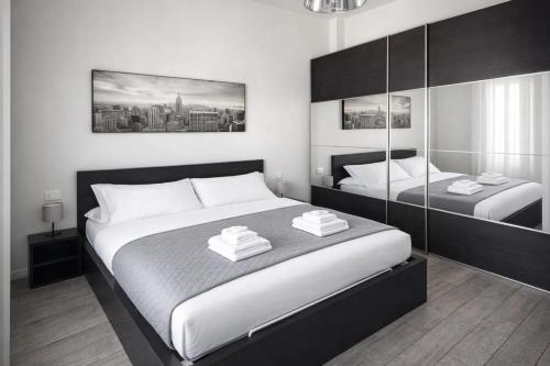 Chic Rome Apartment Near Metro B & Colosseum
