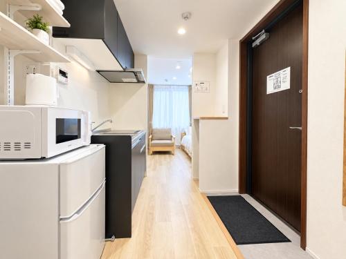 QC301, Newly Built in 2026, Oku-Asakusa Stay for Friends, Double Bed & Sofa Bed, Up to 3 Guests, Senso-ji 9 Minutes, Bus Stop 2 Minutes