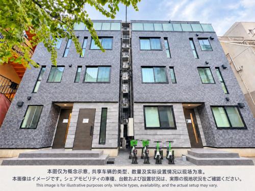 QC301, Newly Built in 2026, Oku-Asakusa Stay for Friends, Double Bed & Sofa Bed, Up to 3 Guests, Senso-ji 9 Minutes, Bus Stop 2 Minutes