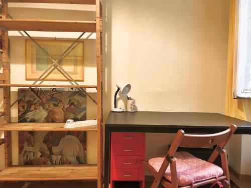 Room for female students & professionals in Central Rome