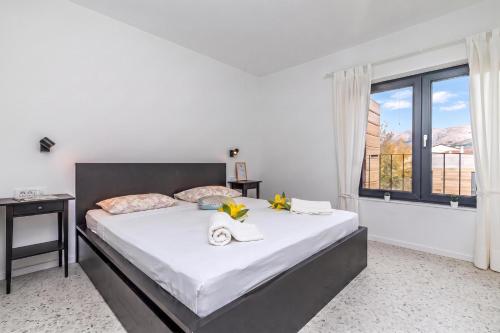 Sapore Di Mare Apartments with Shared Pool