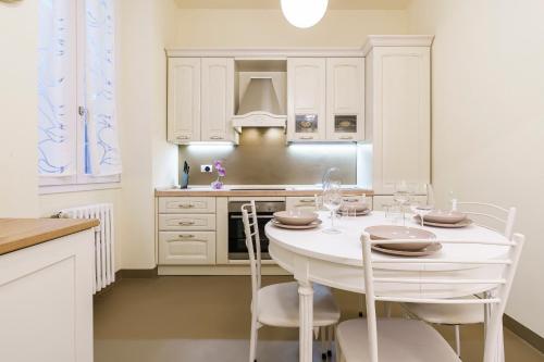 Michelangelo Apartment